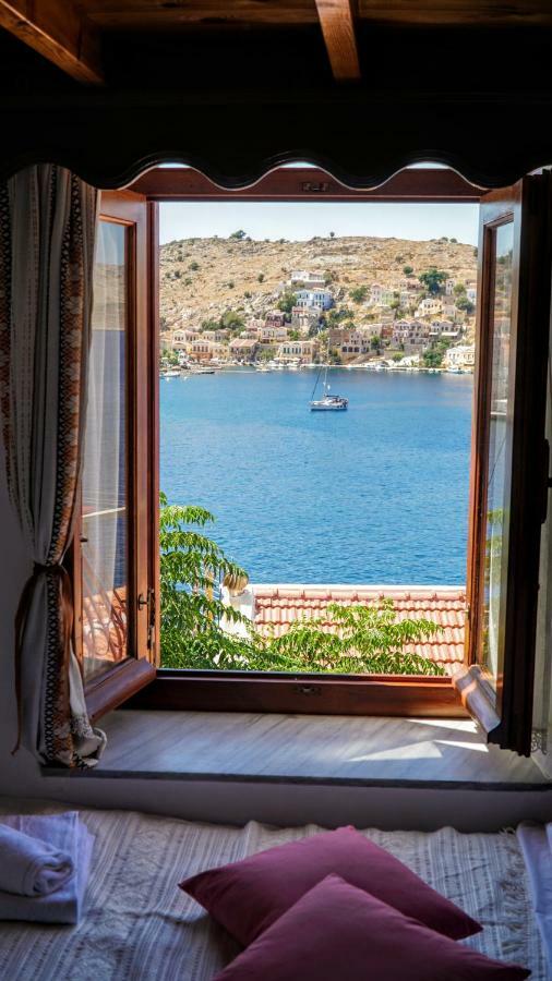 Villa Pitini Сими Екстериор снимка