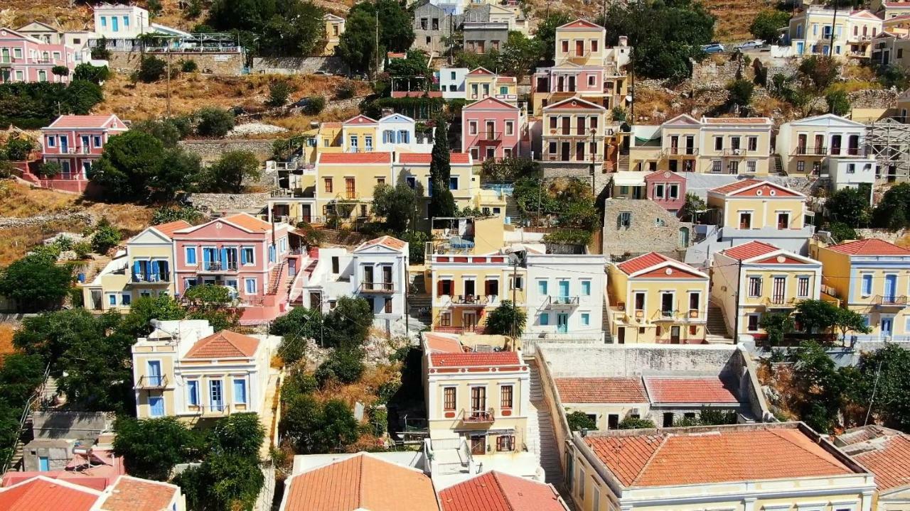 Villa Pitini Сими Екстериор снимка