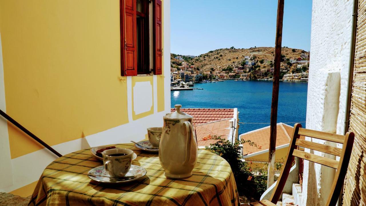 Villa Pitini Сими Екстериор снимка