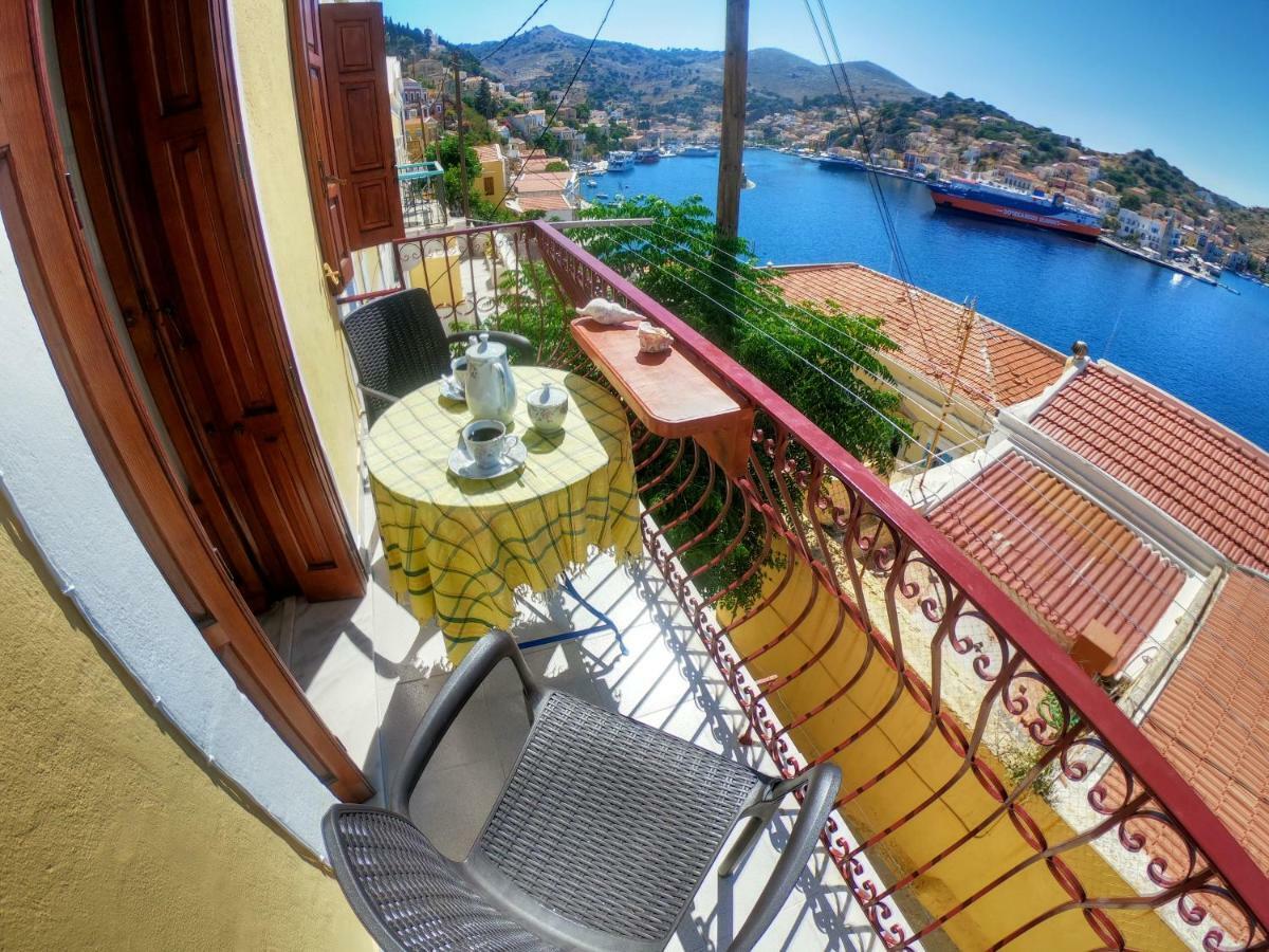 Villa Pitini Сими Екстериор снимка
