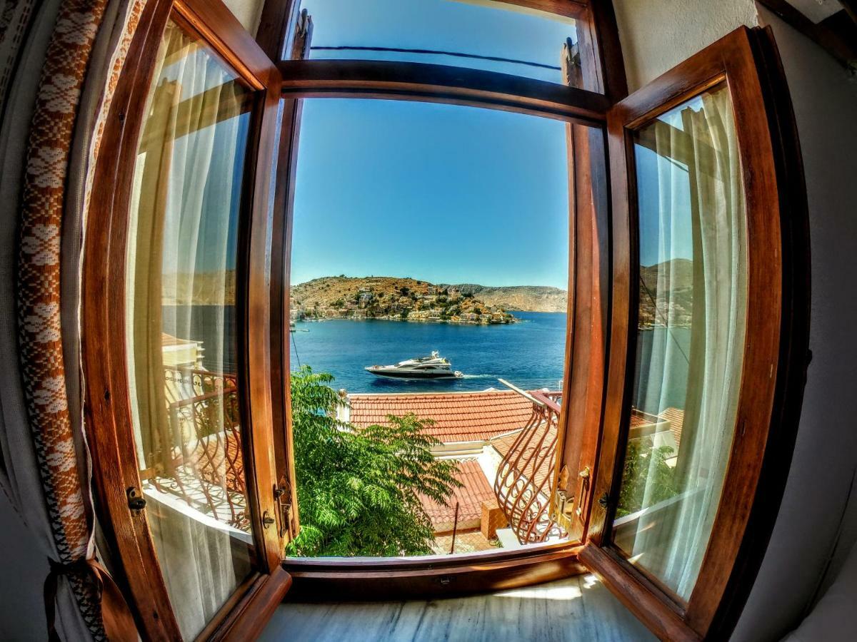 Villa Pitini Сими Екстериор снимка