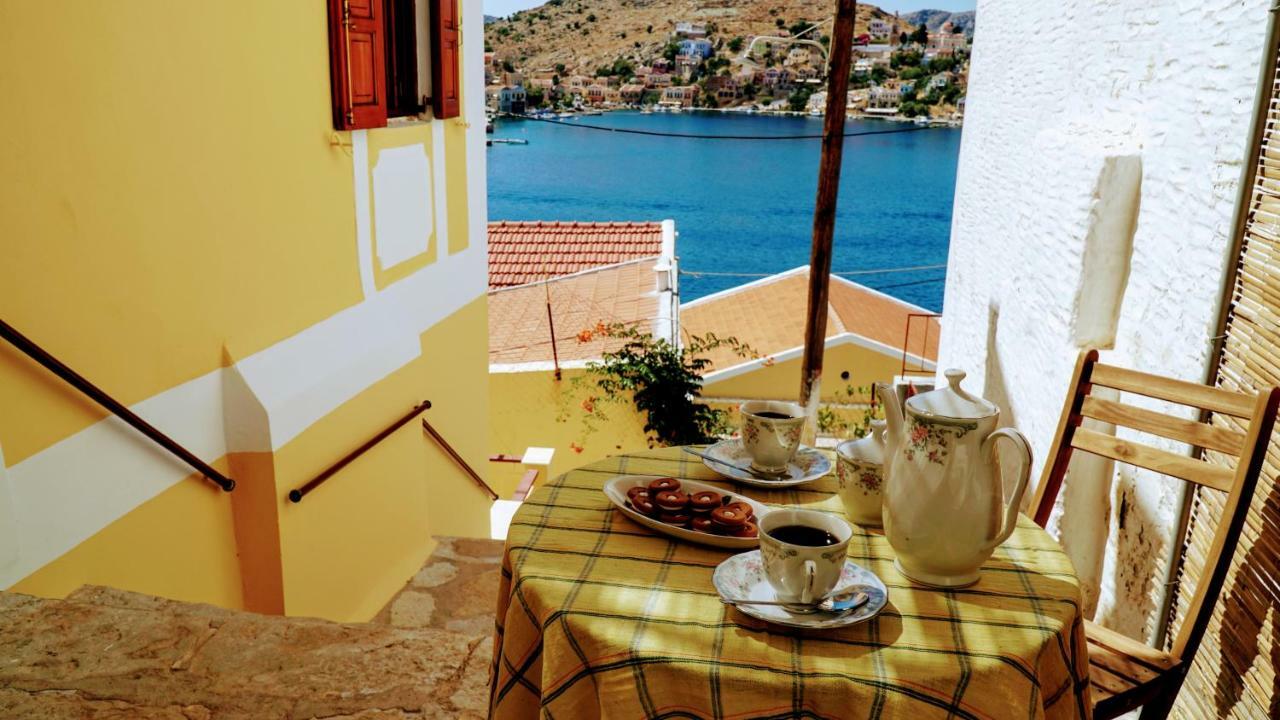 Villa Pitini Сими Екстериор снимка