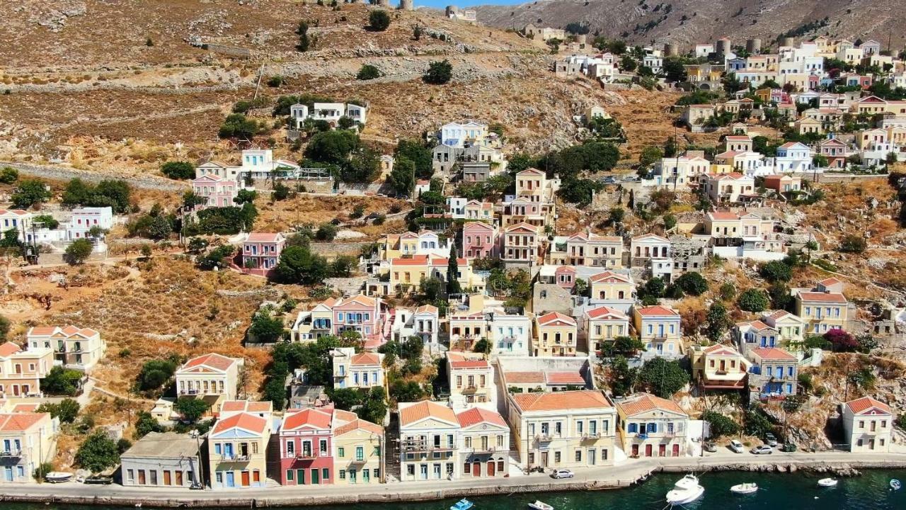 Villa Pitini Сими Екстериор снимка