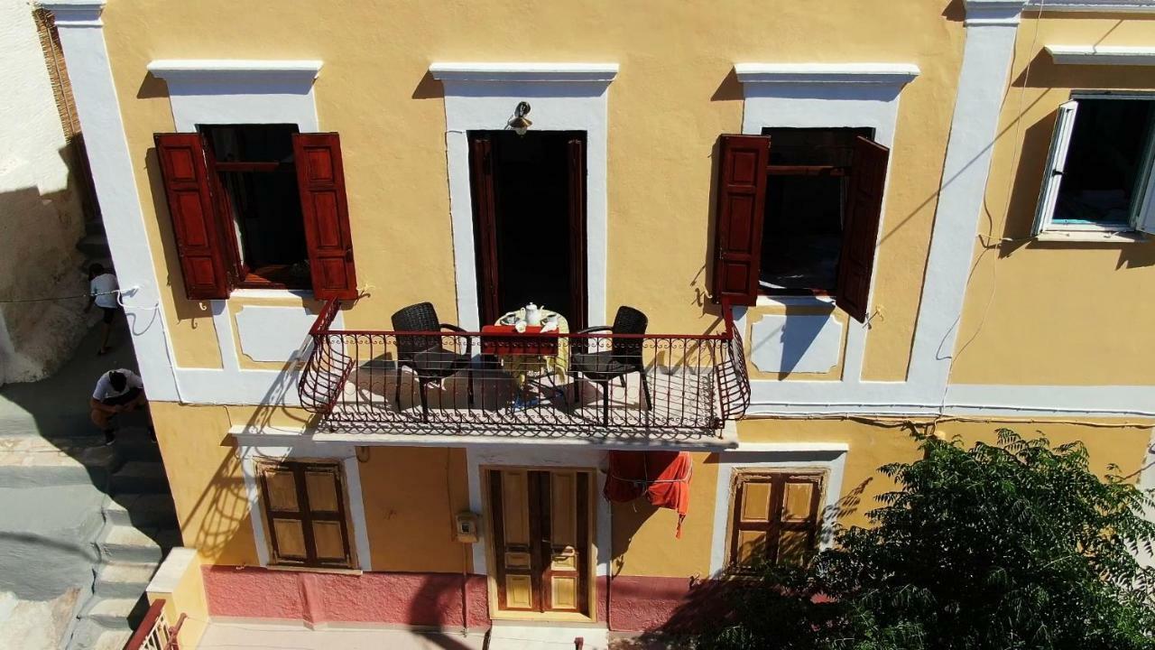 Villa Pitini Сими Екстериор снимка